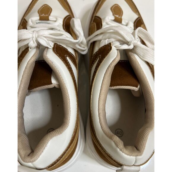 Unbranded platform sneakers in retro colors/style. Size 9(W). - Picture 3 of 9